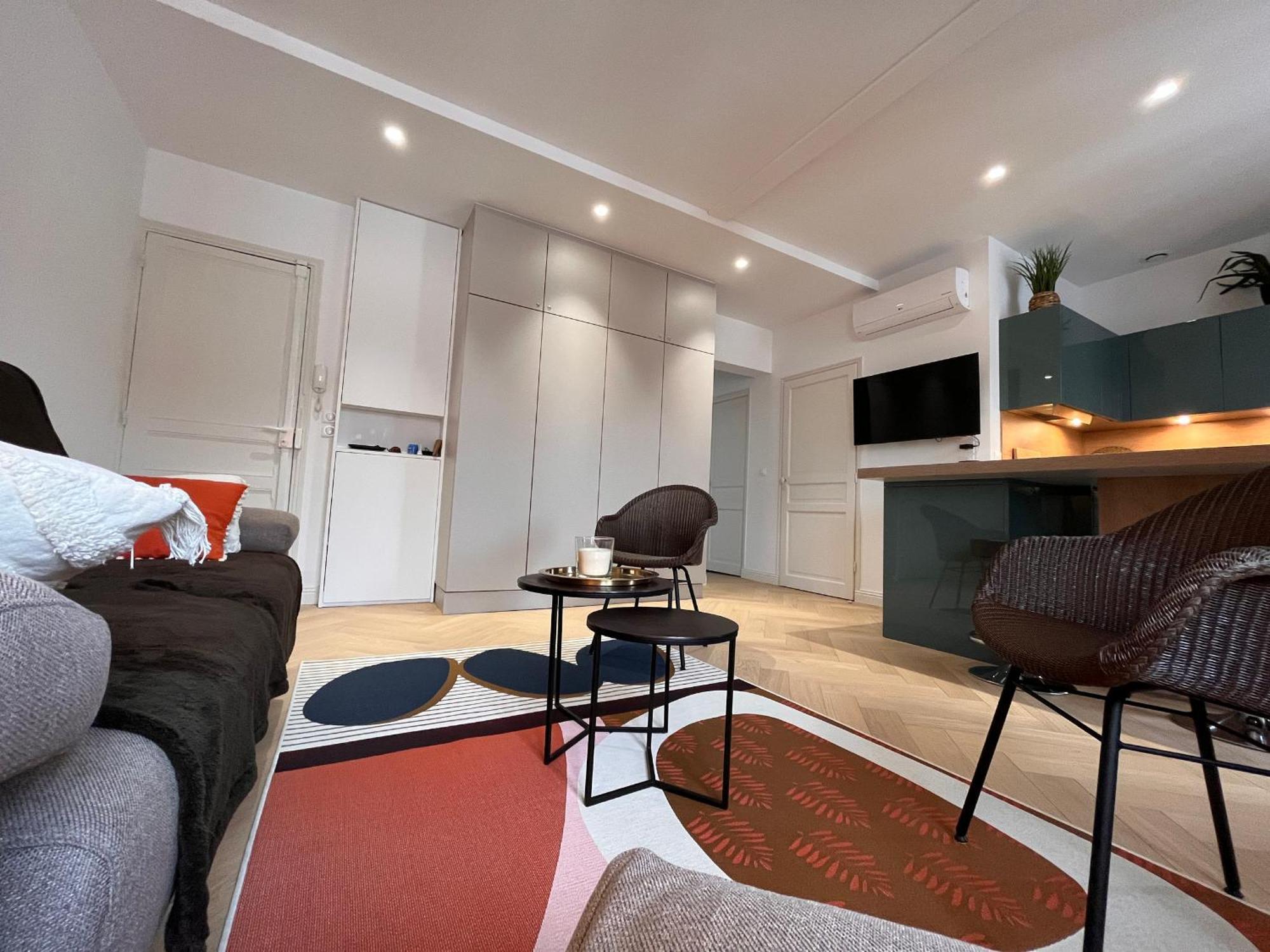 Appartement Lumineux 3 Pieces Pres Des Halles Et De La Plage, Wifi, Clim, Parkings Proches - Fr-1-239-910 Saint-Jean-de-Luz Luaran gambar