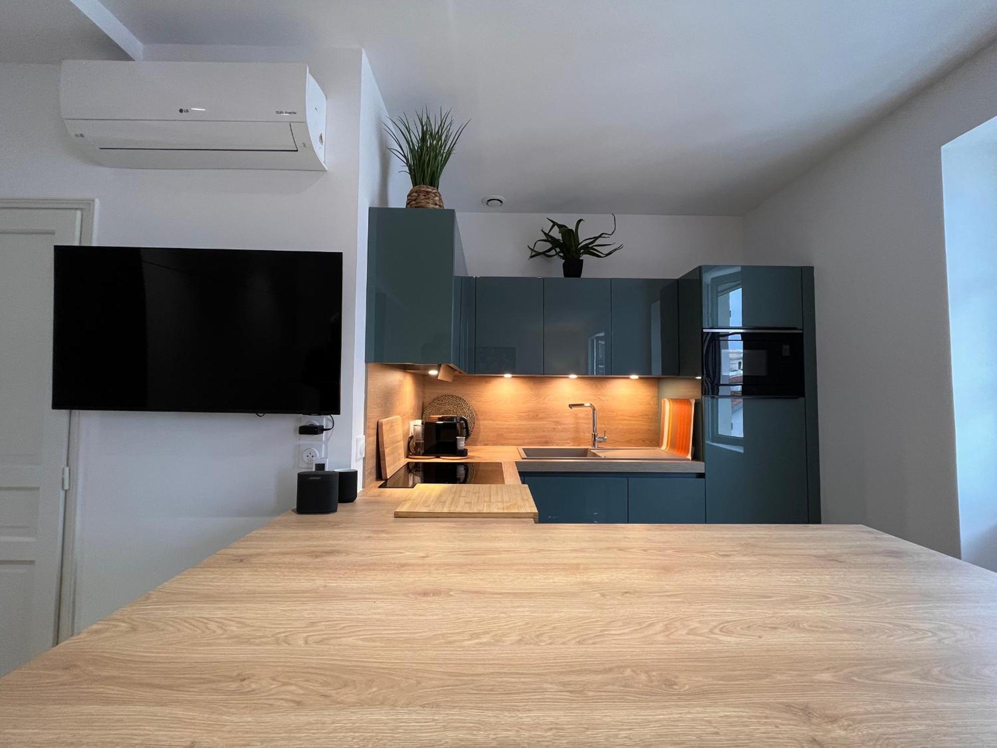 Appartement Lumineux 3 Pieces Pres Des Halles Et De La Plage, Wifi, Clim, Parkings Proches - Fr-1-239-910 Saint-Jean-de-Luz Luaran gambar