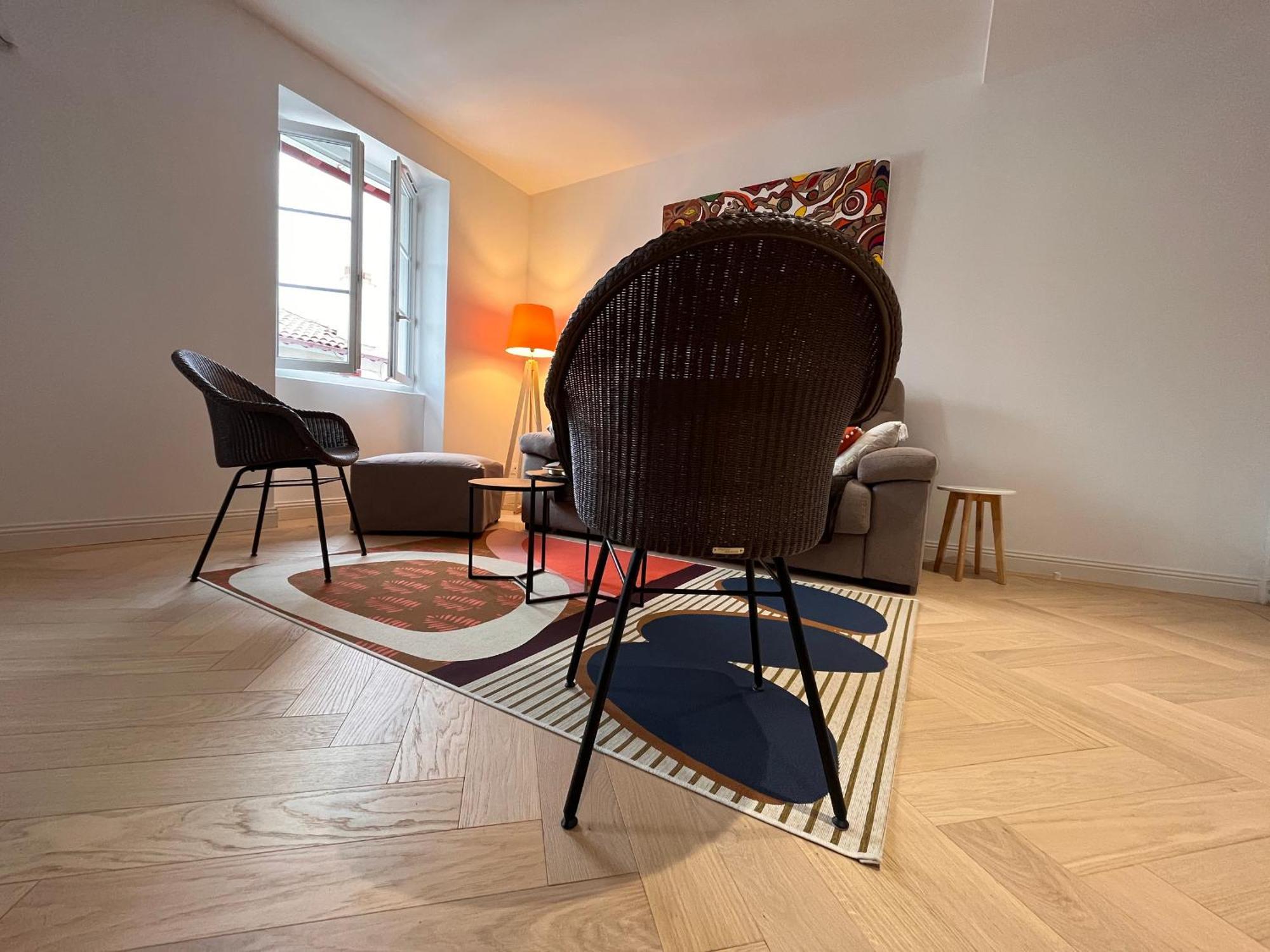 Appartement Lumineux 3 Pieces Pres Des Halles Et De La Plage, Wifi, Clim, Parkings Proches - Fr-1-239-910 Saint-Jean-de-Luz Luaran gambar